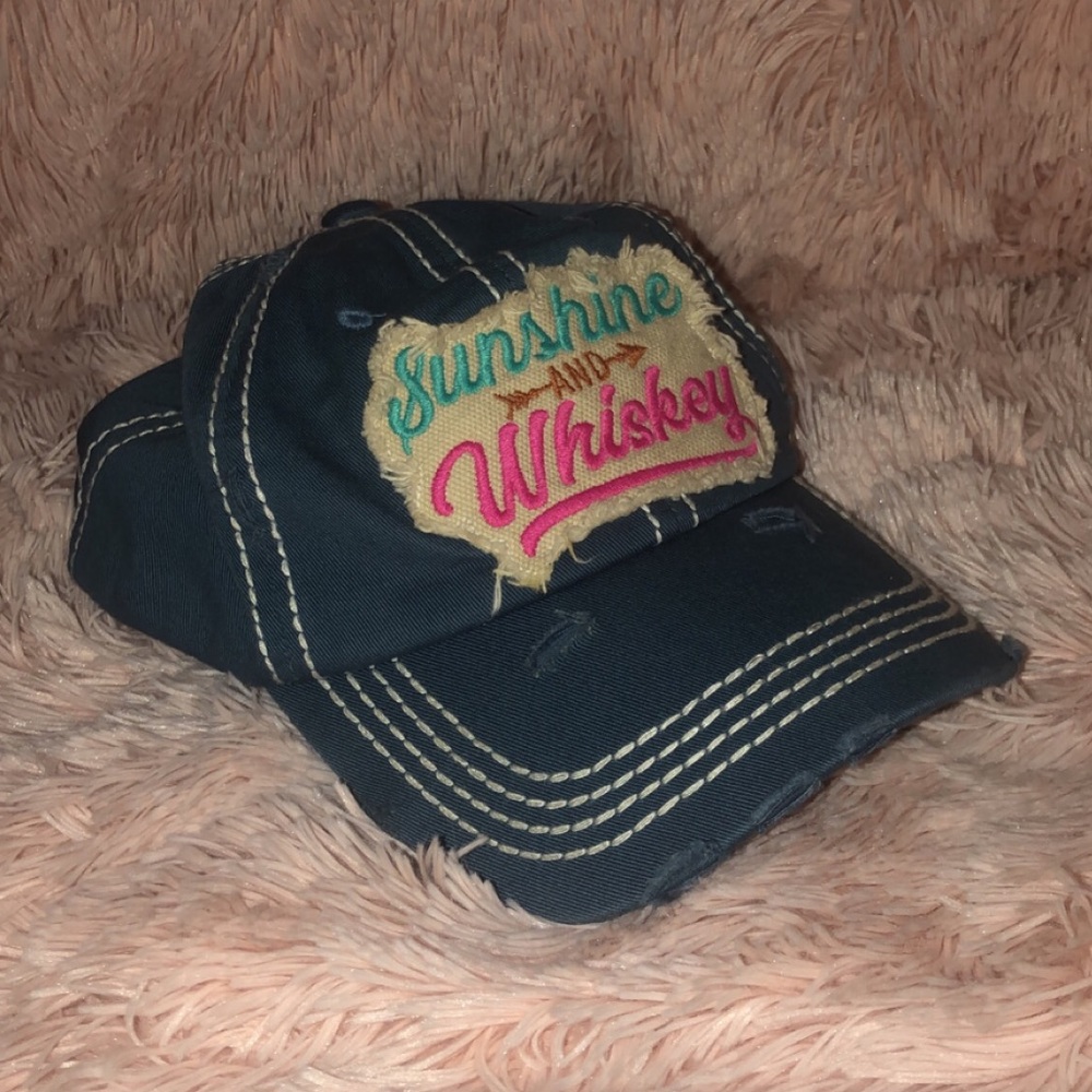 NWT Sunshine & whisky hat